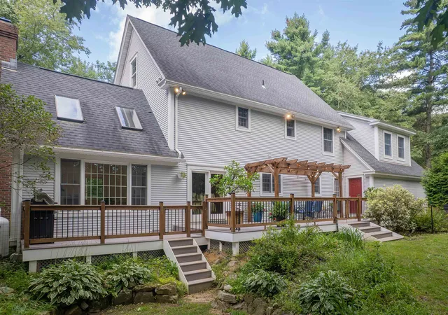 Photo 4 of Single family home for sale at 550 Curtis Brk Rd, Rutland, VT 05701 | MLS# 5108368 | Listing updated on 2026-09-16