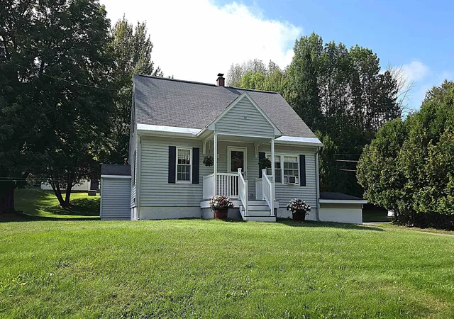 Photo 1 of Single family home for sale at 14 Gordon Ave, Gorham, NH 03581 | MLS# 5108369 | Listing updated on 2026-09-05