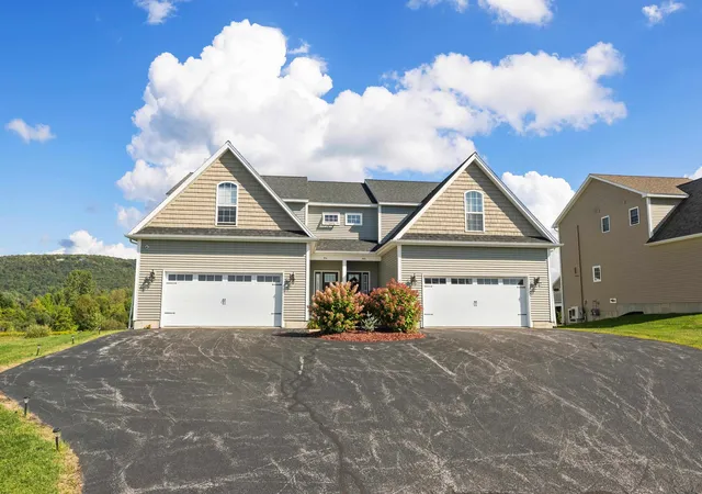 Photo 3 of Condo for sale at 952 Harbor View Dr, Saint Albans, VT 05478 | MLS# 5108390 | Listing updated on 2026-09-10