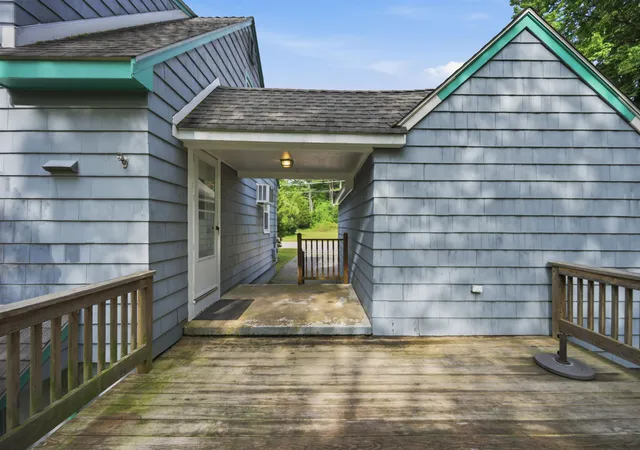 Photo 3 of Single family home for sale at 7 Fran Ave, Plaistow, NH 03865 | MLS# 5108396 | Listing updated on 2026-09-17