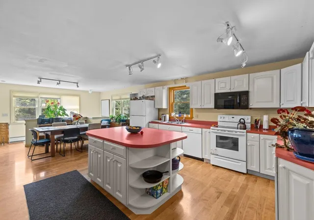 Photo 4 of Sale Pending at 74 Pratt Rd, Worcester, VT 05682 | MLS# 5108410 | Listing updated on 2026-09-10