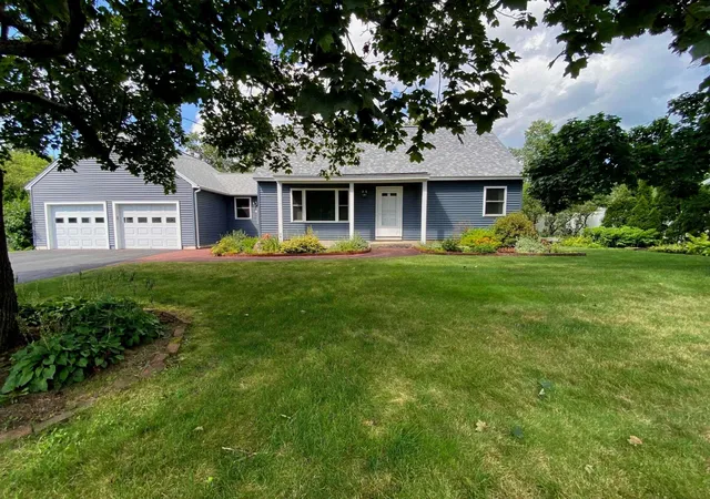 Photo 1 of Single family home for sale at 34 Bert St, Hooksett, NH 03106 | MLS# 5108413 | Listing updated on 2026-09-13