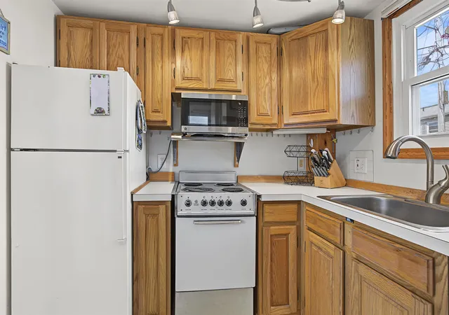 Photo 4 of Condo for sale at 66 Kings Hwy #6, Hampton, NH 03842 | MLS# 5108420 | Listing updated on 2026-09-18