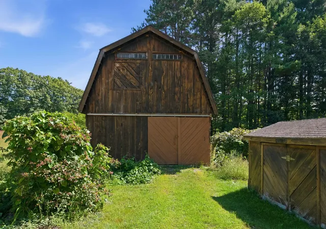 Photo 3 of Single family home for sale at 580 Middle Route, Gilmanton, NH 03237 | MLS# 5108451 | Listing updated on 2026-09-18