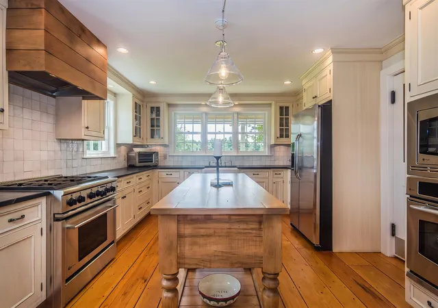 Photo 4 of Single family home for sale at 226 Hoey Rd, Cavendish, VT 05142 | MLS# 5108457 | Listing updated on 2026-09-15