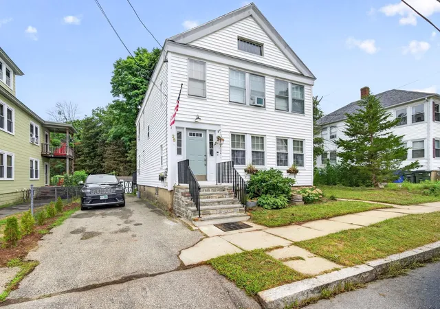 Photo 3 of Multi family home for sale at 38 Riddle St, Manchester, NH 03102 | MLS# 5108466 | Listing updated on 2026-09-11