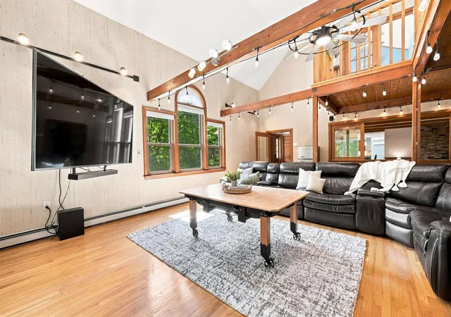 Photo 4 of Single family home for sale at 18 Meadow Lark Ln, Goffstown, NH 03045 | MLS# 5108467 | Listing updated on 2026-09-10