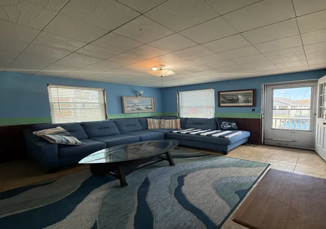 Photo 3 of Single family home for sale at 277 Portsmouth Ave, Seabrook, NH 03874 | MLS# 5108470 | Listing updated on 2026-09-10