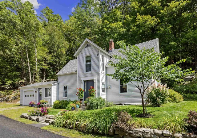 Photo 3 of Single family home for sale at 22 Old Georges Mills Rd, Sunapee, NH 03782 | MLS# 5108472 | Listing updated on 2026-09-11