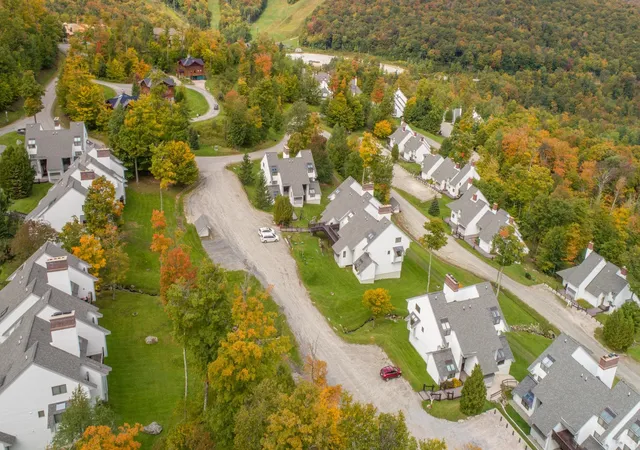 Photo 3 of Condo for sale at 27 Timberline S At Sunrise #I2, Killington, VT 05751 | MLS# 5108475 | Listing updated on 2026-09-25