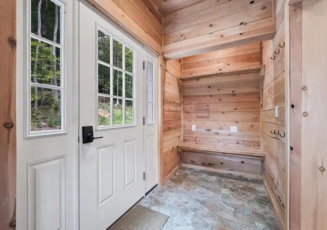 Photo 4 of Single family home for sale at 75 Downabout Rd, Killington, VT 05751 | MLS# 5108483 | Listing updated on 2026-09-16