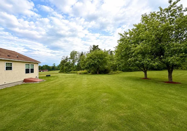 Photo 3 of Single family home for sale at 67 Airport Rd, North Haverhill, NH 03774 | MLS# 5108485 | Listing updated on 2026-09-13