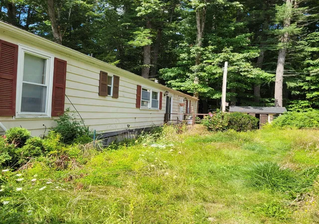 Photo 1 of Manufactured home for sale at 14 Susan St, Danville, NH 03819 | MLS# 5108487 | Listing updated on 2026-09-06