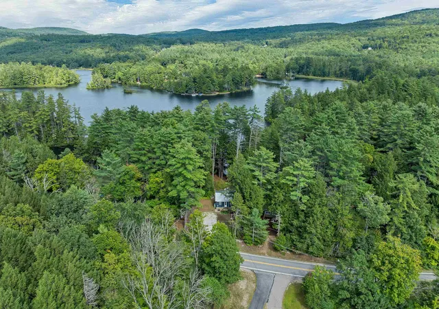 Photo 1 of Single family home for sale at 555 Stage Rd, Sanbornton, NH 03269 | MLS# 5108490 | Listing updated on 2026-09-24