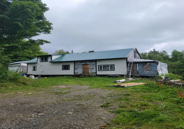 Photo 2 of Single family home for sale at 1530 Somerset Rd, West Dover, VT 05356 | MLS# 5108493 | Listing updated on 2026-09-06