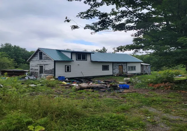 Photo 4 of Single family home for sale at 1530 Somerset Rd, West Dover, VT 05356 | MLS# 5108493 | Listing updated on 2026-09-06