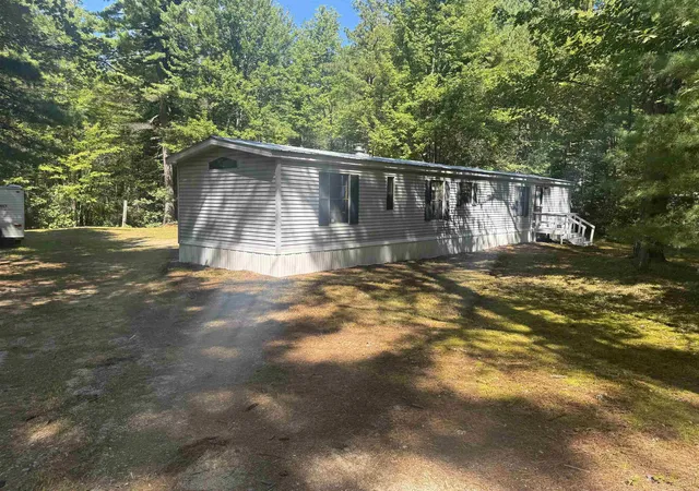 Photo 3 of Manufactured home for sale at 6 Blueberry Rd, Center Ossipee, NH 03814 | MLS# 5108495 | Listing updated on 2026-09-13