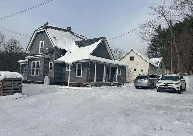 Photo 1 of Single family home for sale at 102 Route 110 Expy, Royalton, VT 05068 | MLS# 5108498 | Listing updated on 2026-09-15