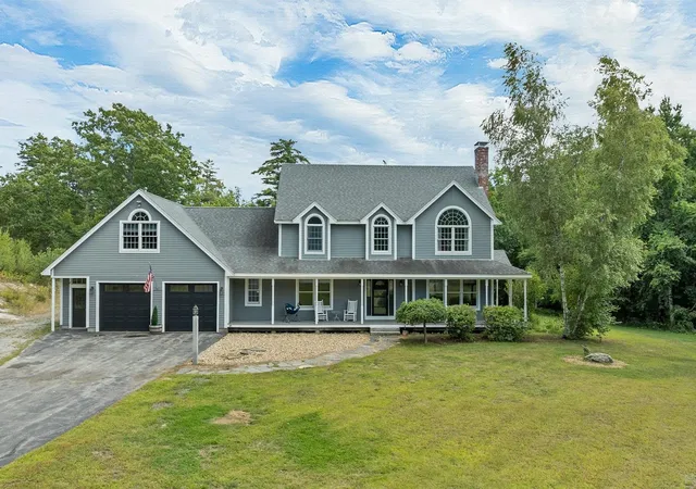 Photo 1 of Single family home for sale at 95 Blueberry Hl Rd, Meredith, NH 03253 | MLS# 5108499 | Listing updated on 2026-09-08