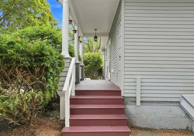 Photo 4 of Single family home for sale at 1028 Union St, Manchester, NH 03104 | MLS# 5108514 | Listing updated on 2026-09-11