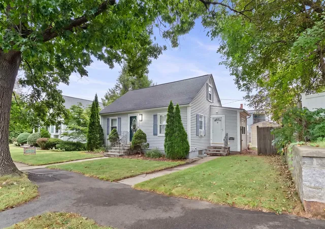 Photo 1 of Sale Pending at 221 Youville St, Manchester, NH 03102 | MLS# 5108518 | Listing updated on 2026-09-15