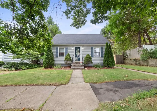 Photo 2 of Sale Pending at 221 Youville St, Manchester, NH 03102 | MLS# 5108518 | Listing updated on 2026-09-15