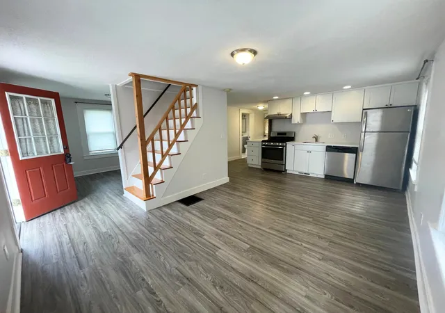 Photo 2 of Single family home for sale at 27 Pierce St, Dover, NH 03820 | MLS# 5108524 | Listing updated on 2026-09-07