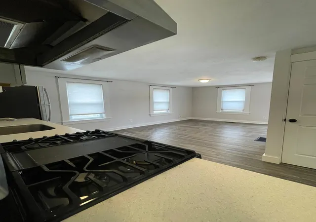Photo 4 of Single family home for sale at 27 Pierce St, Dover, NH 03820 | MLS# 5108524 | Listing updated on 2026-09-07