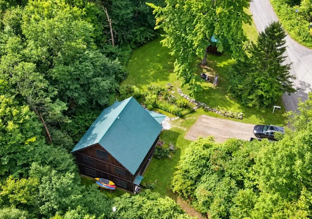 Photo 4 of Single family home for sale at 453 Marshall Rd, Duxbury, VT 05676 | MLS# 5108528 | Listing updated on 2026-09-07