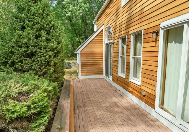 Photo 2 of Single family home for sale at 6 Laurel Rd, Center Ossipee, NH 03814 | MLS# 5108533 | Listing updated on 2026-09-11