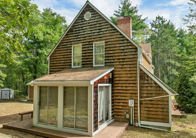 Photo 4 of Single family home for sale at 6 Laurel Rd, Center Ossipee, NH 03814 | MLS# 5108533 | Listing updated on 2026-09-14