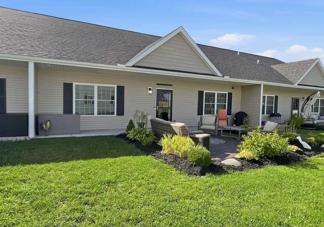 Photo 4 of Condo for sale at 129 Sunrise Dr, Saint Albans, VT 05478 | MLS# 5108542 | Listing updated on 2026-09-07