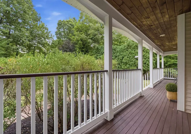 Photo 3 of Single family home for sale at 3 Fox Meadow Dr, Bow, NH 03304 | MLS# 5108546 | Listing updated on 2026-09-10