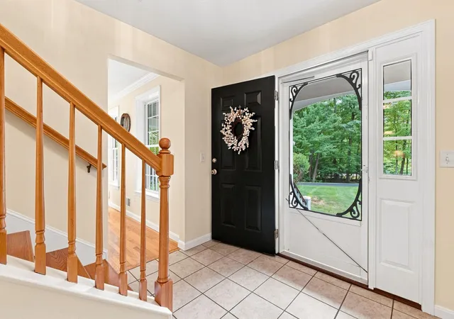 Photo 4 of Single family home for sale at 3 Fox Meadow Dr, Bow, NH 03304 | MLS# 5108546 | Listing updated on 2026-09-10