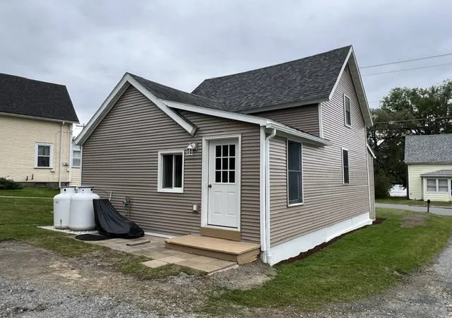 Photo 3 of Single family home for sale at 265 Glen Rd, Newport, VT 05855 | MLS# 5108558 | Listing updated on 2026-09-07