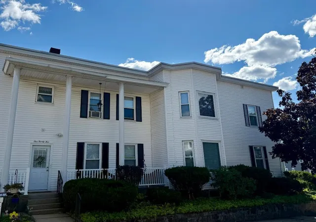 Photo 2 of Multi family home for sale at 273 Walnut St, Manchester, NH 03104 | MLS# 5108561 | Listing updated on 2026-09-07