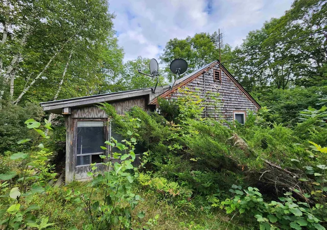 Photo 4 of Sale Pending at 48 Pike Hl W Rd, West Topsham, VT 05086 | MLS# 5108562 | Listing updated on 2026-09-12