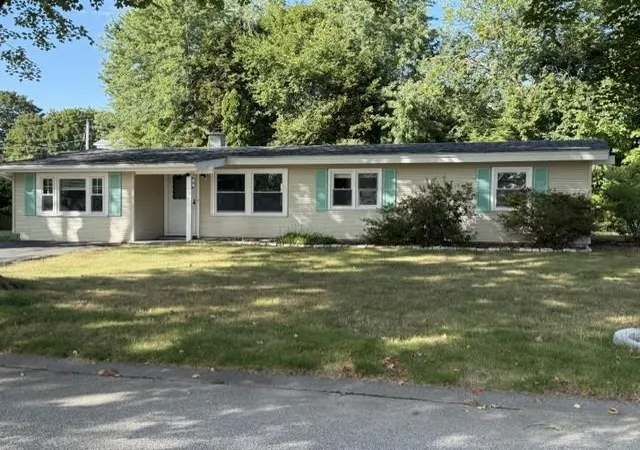 Photo 2 of Single family home for sale at 6 Sanborn Rd, Hampton, NH 03842 | MLS# 5108565 | Listing updated on 2026-09-26