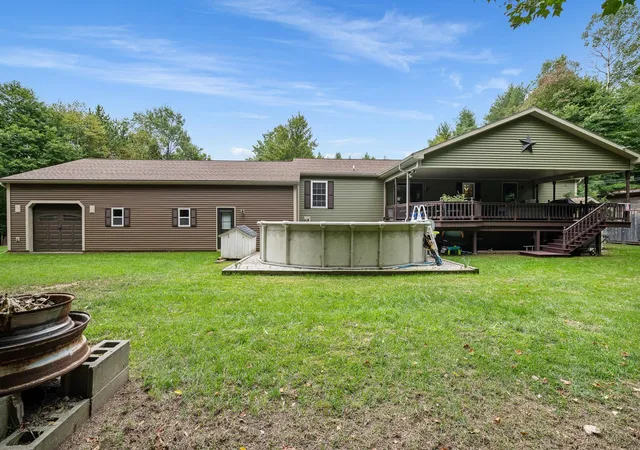 Photo 4 of Single family home for sale at 18 Stone Dr, Stark, NH 03582 | MLS# 5108572 | Listing updated on 2026-09-08