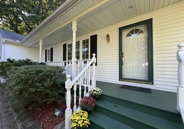 Photo 2 of Sale Pending at 44 Arch St, Keene, NH 03431 | MLS# 5108575 | Listing updated on 2026-09-10