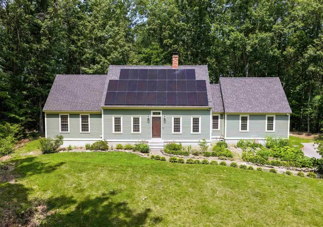 Photo 1 of Single family home for sale at 16 Thornton Ln, Lee, NH 03861 | MLS# 5108577 | Listing updated on 2026-09-13