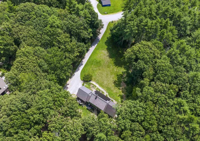 Photo 4 of Single family home for sale at 16 Thornton Ln, Lee, NH 03861 | MLS# 5108577 | Listing updated on 2026-10-16