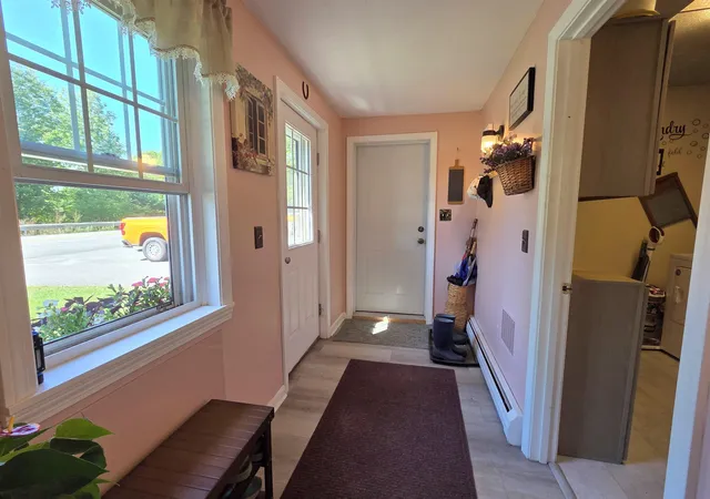 Photo 3 of Single family home for sale at 6861 Vt Route 18, Saint Johnsbury, VT 05819 | MLS# 5108585 | Listing updated on 2026-09-17