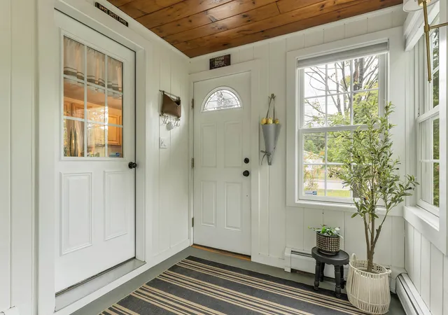 Photo 4 of Sale Pending at 10 Grover St, Concord, NH 03301 | MLS# 5108588 | Listing updated on 2026-09-15