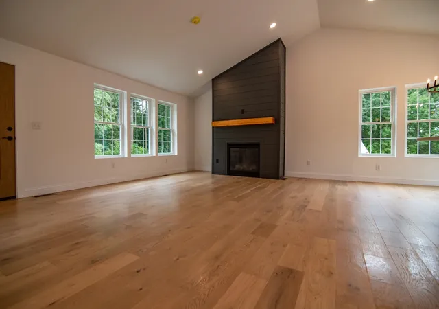 Photo 3 of Single family home for sale at 18 Pomp Rd, Chester, NH 03036 | MLS# 5108594 | Listing updated on 2026-09-20