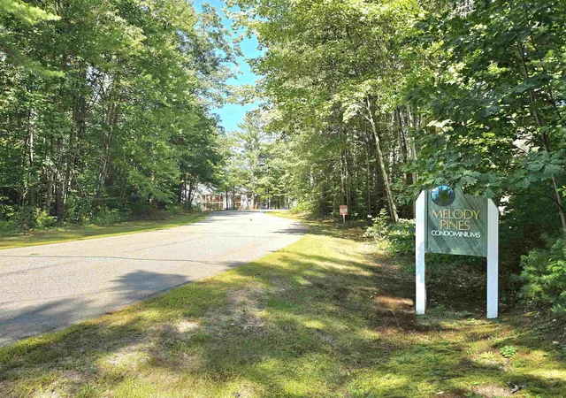 Photo 2 of Condo for sale at 25 Fawn Meadows #25, Center Conway, NH 03813 | MLS# 5108599 | Listing updated on 2026-09-09