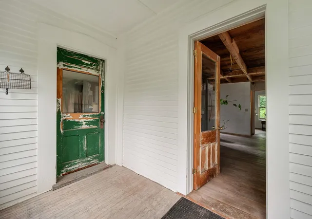 Photo 4 of Sale Pending at 8 Short St, Vergennes, VT 05491 | MLS# 5108605 | Listing updated on 2026-09-16