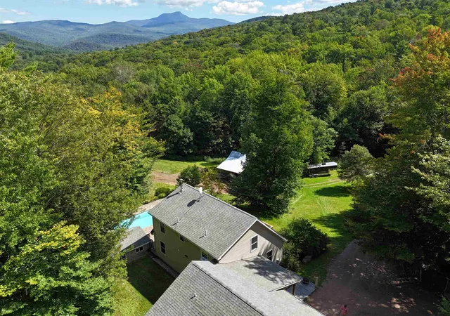 Single family home for sale at 422 Hayden Hl E Rd, Hinesburg, VT 05461 | MLS# 5108607