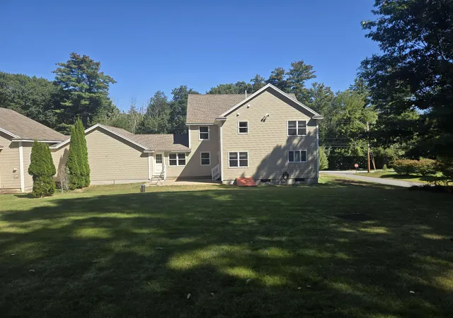 Photo 4 of Condo for sale at 82 Dutton Rd, Pelham, NH 03076 | MLS# 5108614 | Listing updated on 2026-09-12