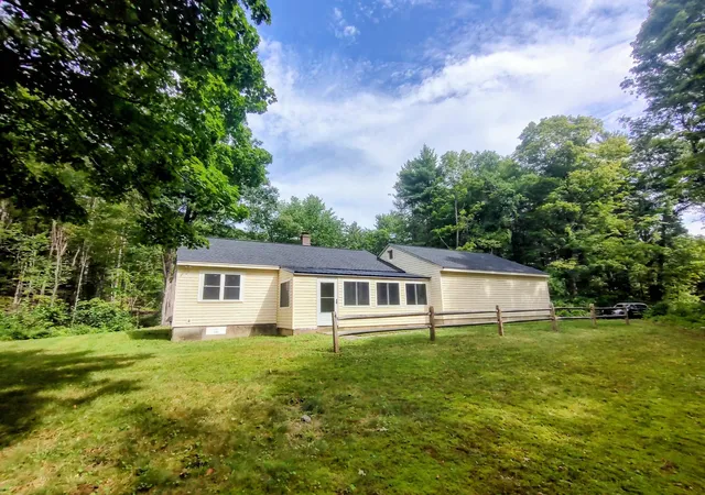 Photo 2 of Single family home for sale at 87 Foothills Rd, South Sutton, NH 03273 | MLS# 5108616 | Listing updated on 2026-09-17